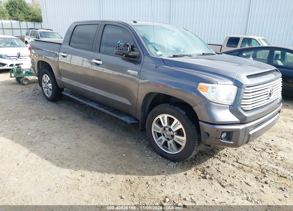 2017 TOYOTA TUNDRA PLATINUM 5.7L V8 VIN: 5TFGW5F11HX217697