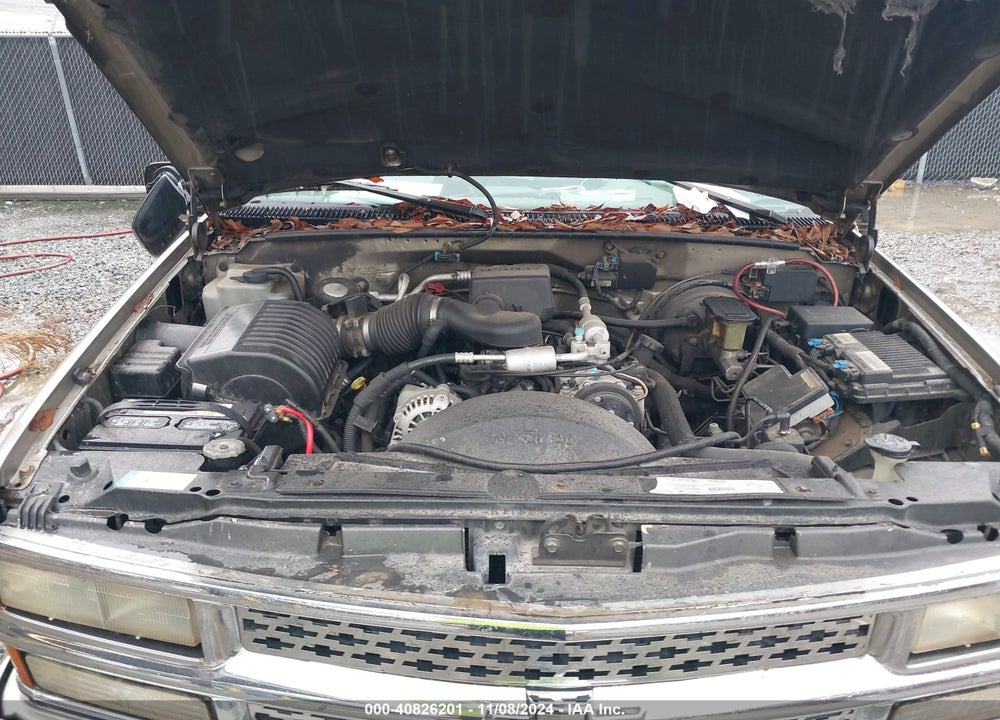 1999 CHEVROLET TAHOE LT VIN: 1GNEC13R9XR150344