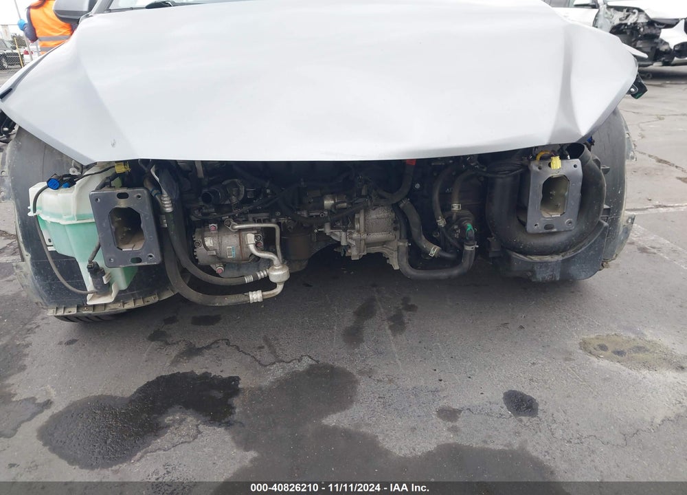 2018 HYUNDAI ELANTRA SE VIN: KMHD74LF3JU449649