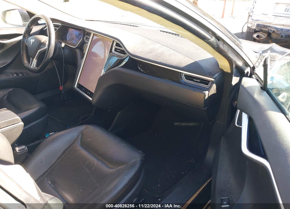 2014 TESLA MODEL S VIN: 5YJSA1H15EFP61933