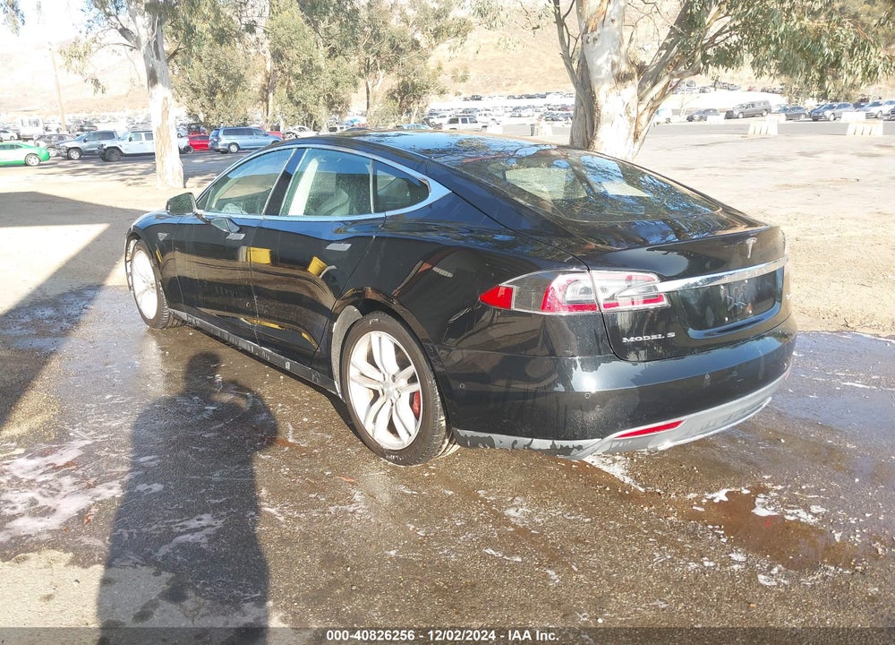 2014 TESLA MODEL S VIN: 5YJSA1H15EFP61933