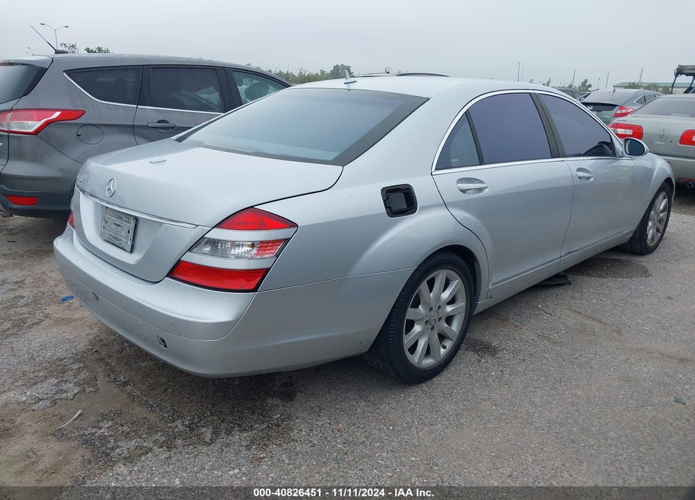 2007 MERCEDES-BENZ S 550 VIN: WDDNG71X37A041030