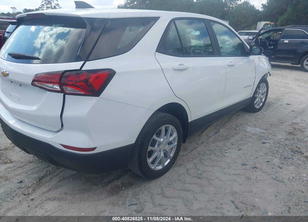 2022 CHEVROLET EQUINOX FWD LS VIN: 2GNAXHEV2N6119371