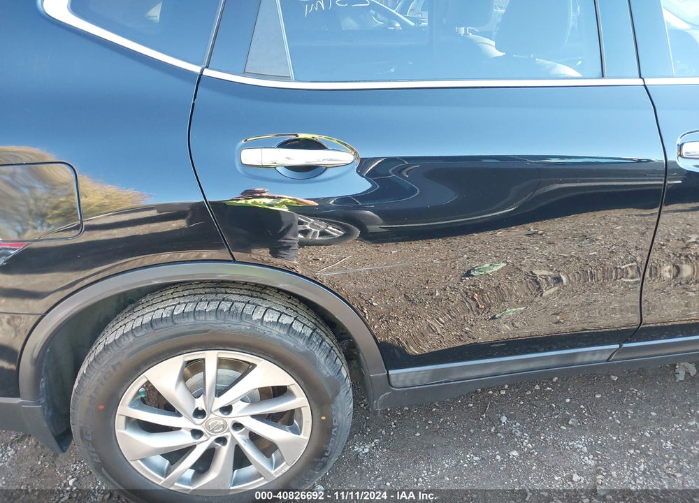 2015 NISSAN ROGUE SL VIN: 5N1AT2MV1FC828476