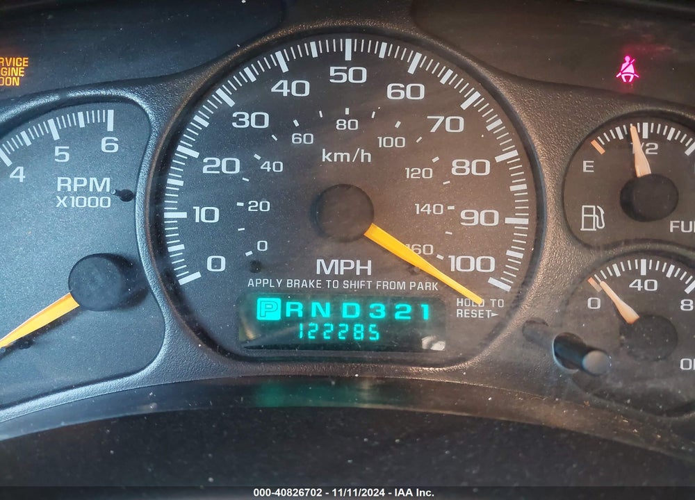 2000 CHEVROLET SILVERADO 1500 VIN: 2GCEC19W5Y1372458