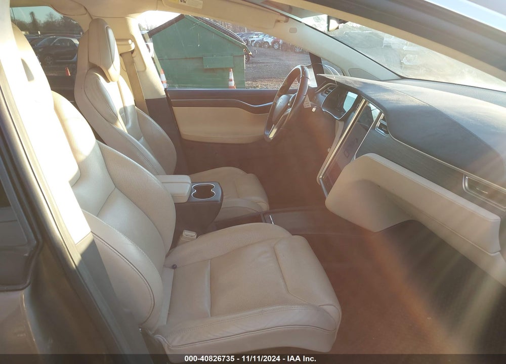 2016 TESLA MODEL X 60D/70D/75D/90D VIN: 5YJXCAE28GF003939