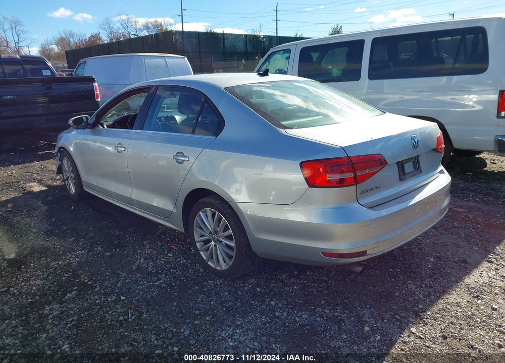 2015 VOLKSWAGEN JETTA 1.8T SE VIN: 3VWD17AJ0FM350407
