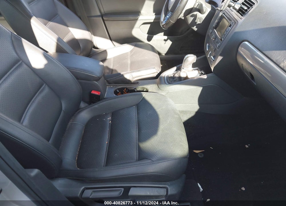 2015 VOLKSWAGEN JETTA 1.8T SE VIN: 3VWD17AJ0FM350407