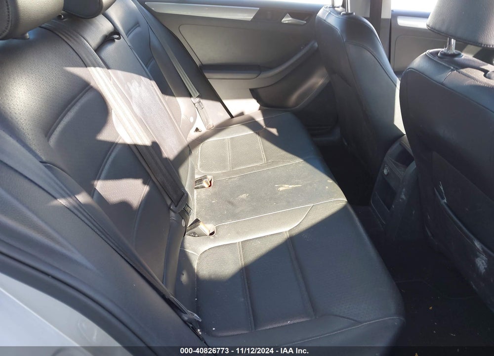 2015 VOLKSWAGEN JETTA 1.8T SE VIN: 3VWD17AJ0FM350407