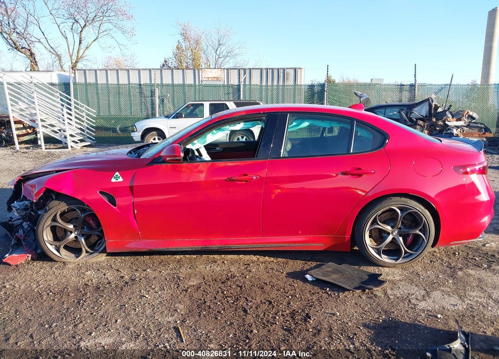 2017 ALFA ROMEO GIULIA QUADRIFOGLIO RWD VIN: ZARFAEAV7H7549878