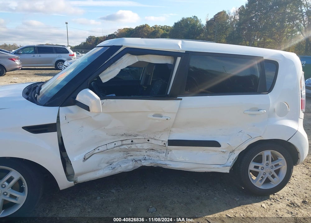 2011 KIA SOUL VIN: KNDJT2A29B7716638