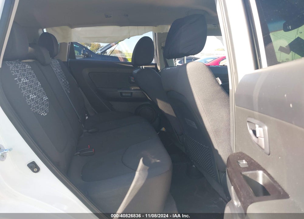 2011 KIA SOUL VIN: KNDJT2A29B7716638