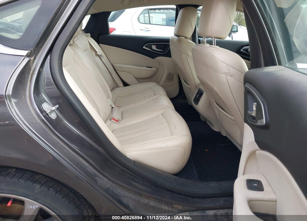 2015 CHRYSLER 200 C VIN: 1C3CCCCB0FN501781