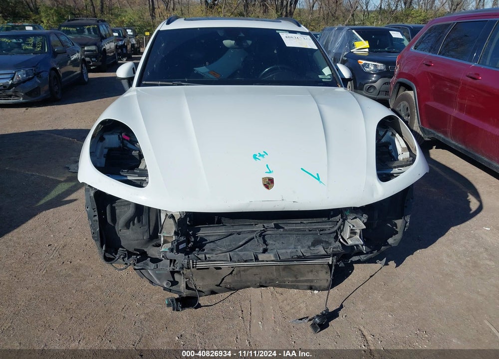 2018 PORSCHE MACAN VIN: WP1AA2A51JLB22940
