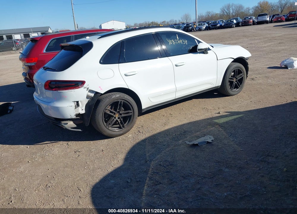2018 PORSCHE MACAN VIN: WP1AA2A51JLB22940