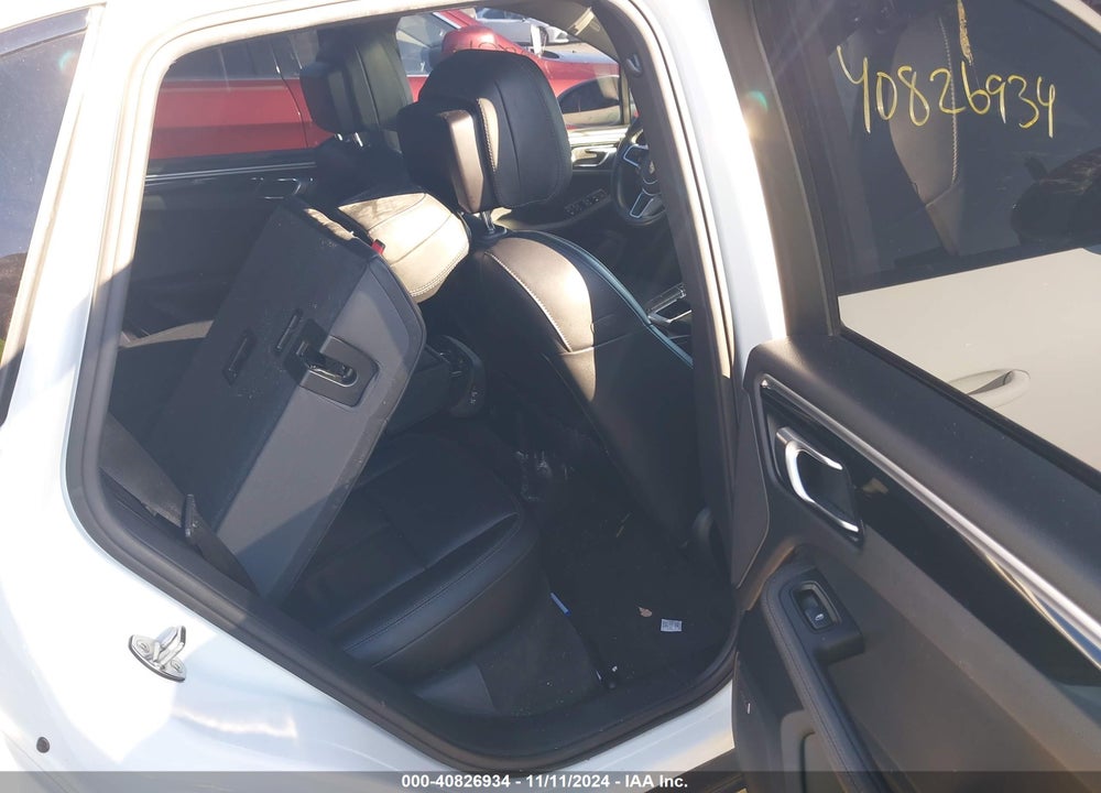 2018 PORSCHE MACAN VIN: WP1AA2A51JLB22940
