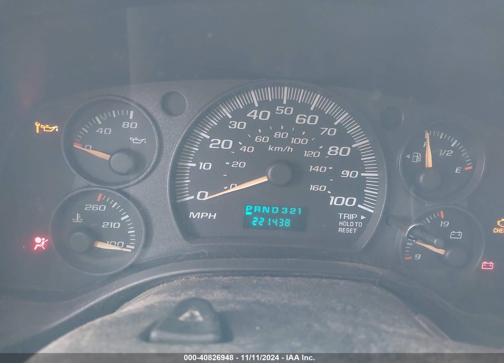 2006 CHEVROLET EXPRESS WORK VAN VIN: 1GCFG15X861255581