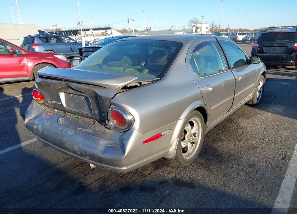 2002 NISSAN MAXIMA SE VIN: JN1DA31D02T404616