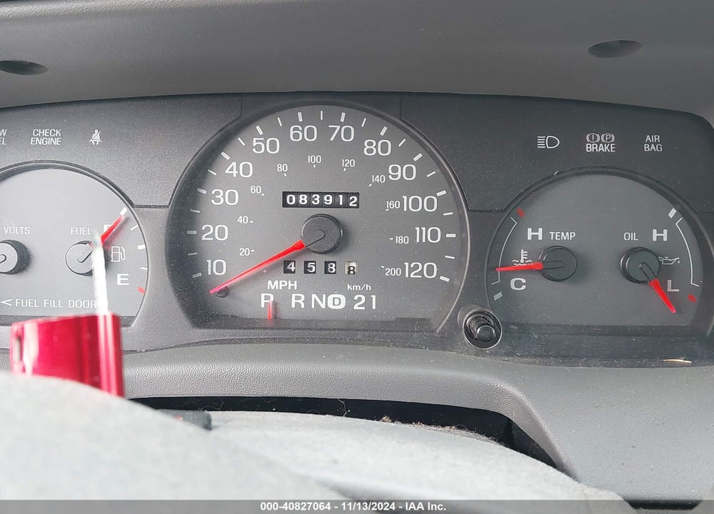 2005 MERCURY GRAND MARQUIS GS VIN: 2MEFM74WX5X606239