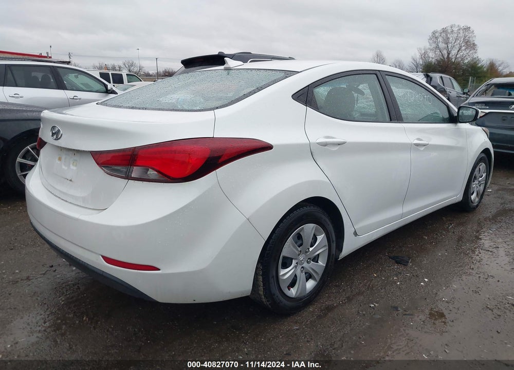 2016 HYUNDAI ELANTRA SE VIN: 5NPDH4AE9GH748951