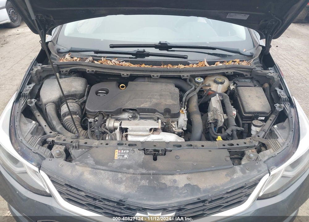 2018 CHEVROLET CRUZE LT AUTO VIN: 3G1BE6SM0JS653329