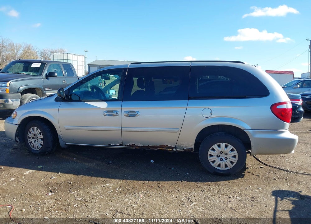2007 CHRYSLER TOWN & COUNTRY LX VIN: 2A4GP44R97R133490