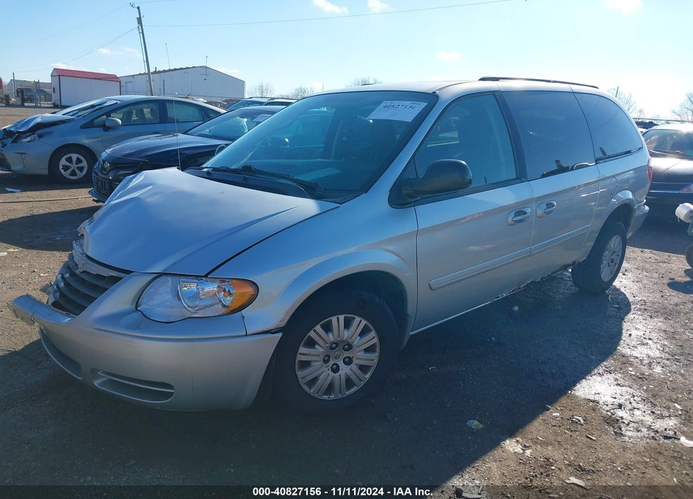 2007 CHRYSLER TOWN & COUNTRY LX VIN: 2A4GP44R97R133490