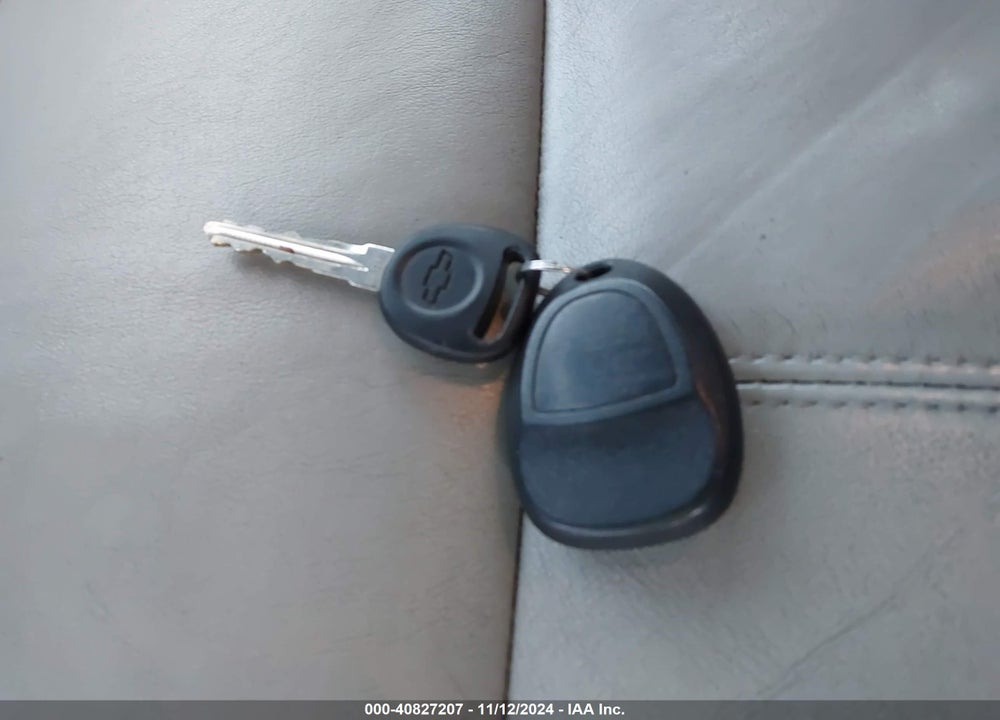 2010 CHEVROLET IMPALA LT VIN: 2G1WB5EK5A1218199