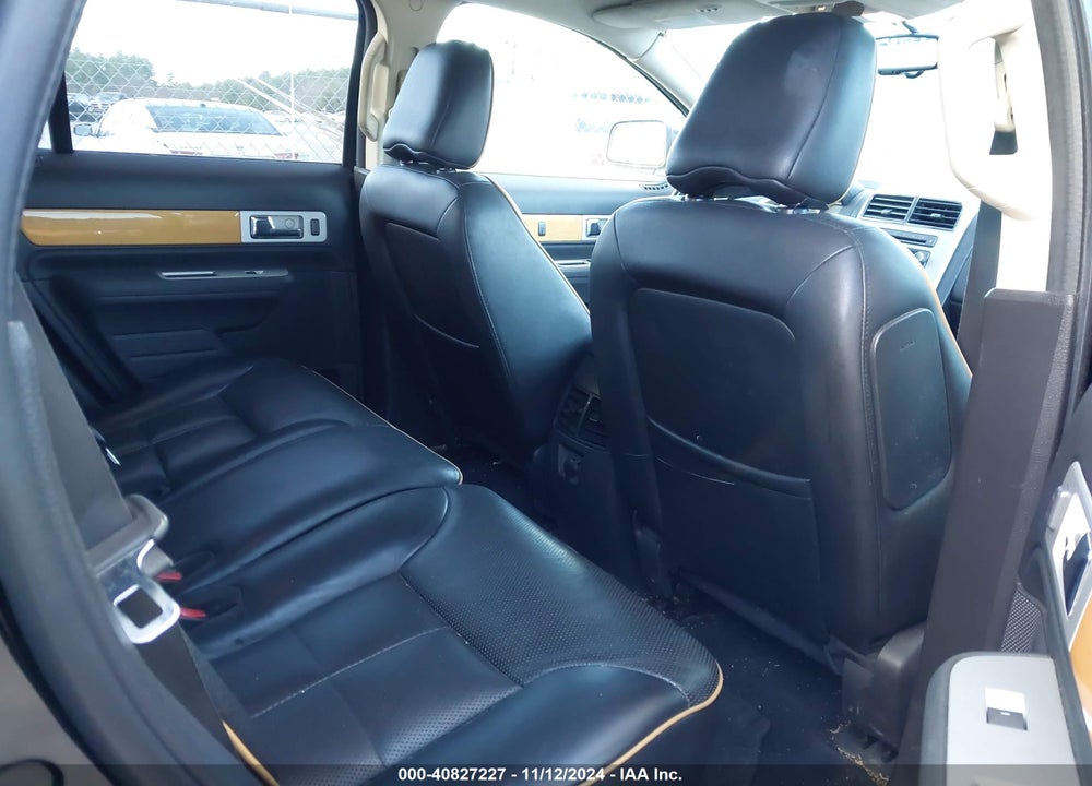 2008 LINCOLN MKX VIN: 2LMDU88C98BJ05651