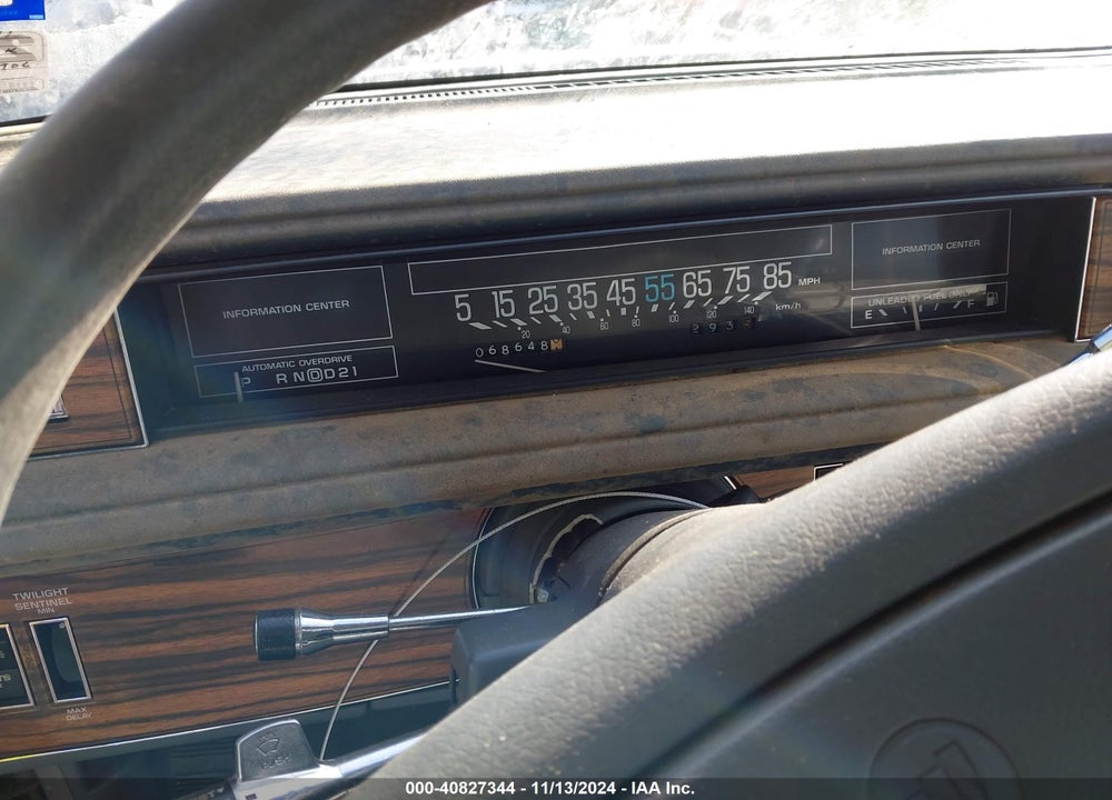1988 BUICK ELECTRA PARK AVENUE VIN: 1G4CW51C9J1646906