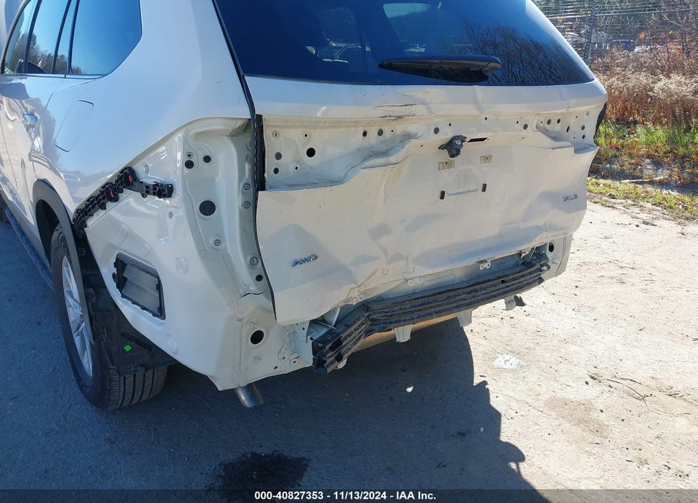 2024 TOYOTA GRAND HIGHLANDER XLE VIN: 5TDAAAB55RS050984