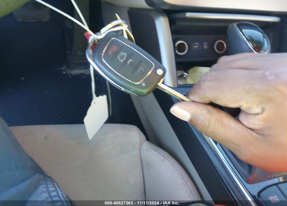 2015 HYUNDAI SONATA VIN: 5NPE24AF2FH093626