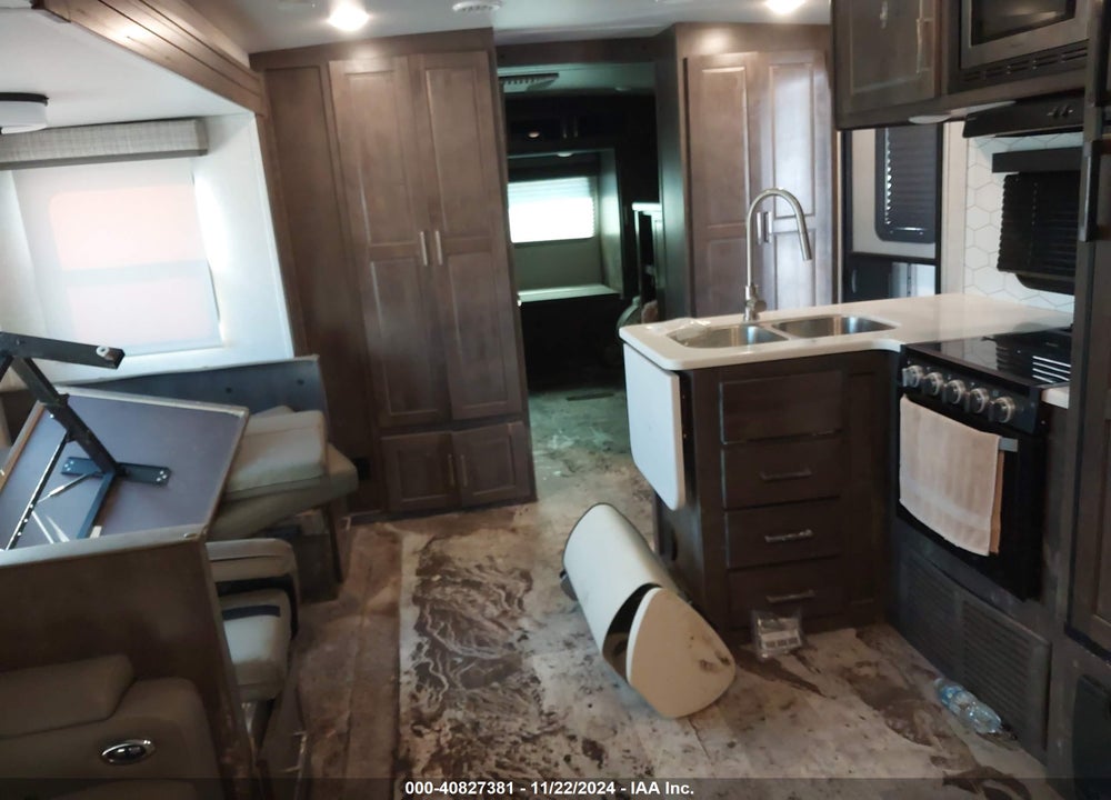 2021 FOREST RIVER OTHER VIN: 4X4TFLE25MZ172494