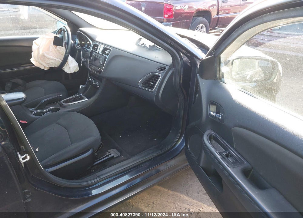 2011 CHRYSLER 200 TOURING VIN: 1C3BC1FG5BN503124