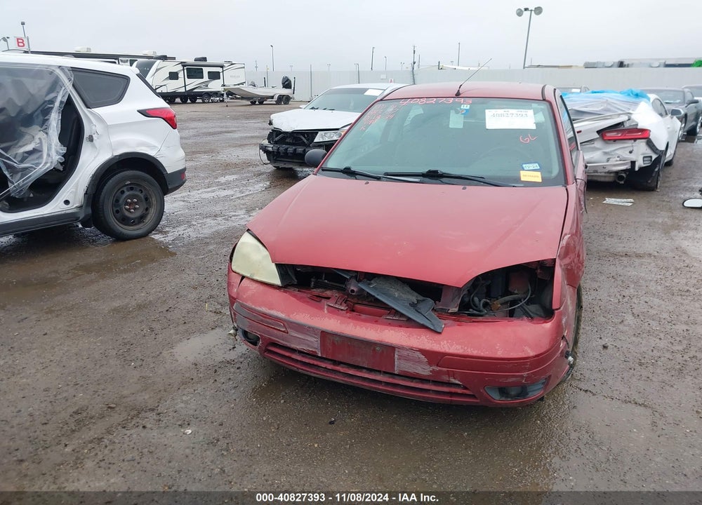 2005 FORD FOCUS ZX3 VIN: 3FAFP31NX5R140894