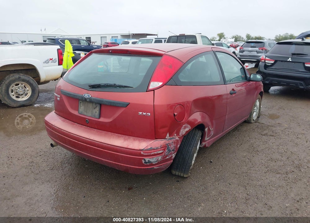 2005 FORD FOCUS ZX3 VIN: 3FAFP31NX5R140894