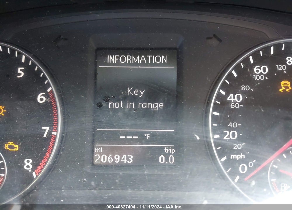 2013 VOLKSWAGEN PASSAT SE W/SUNROOF & NAV VIN: 1VWBP7A38DC134729