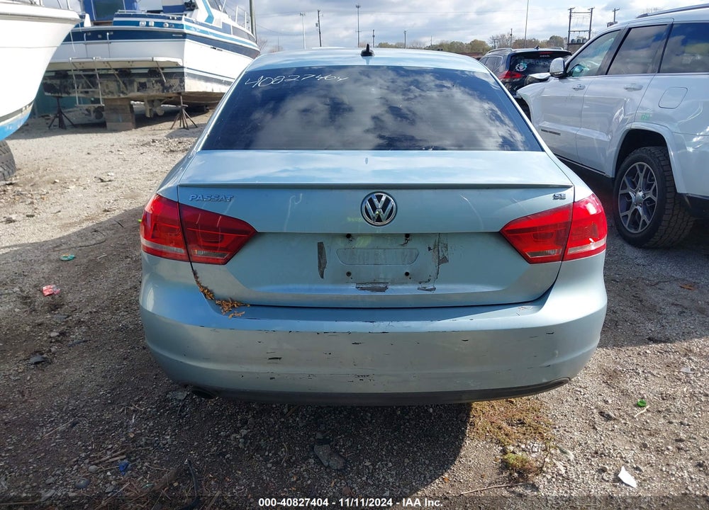 2013 VOLKSWAGEN PASSAT SE W/SUNROOF & NAV VIN: 1VWBP7A38DC134729