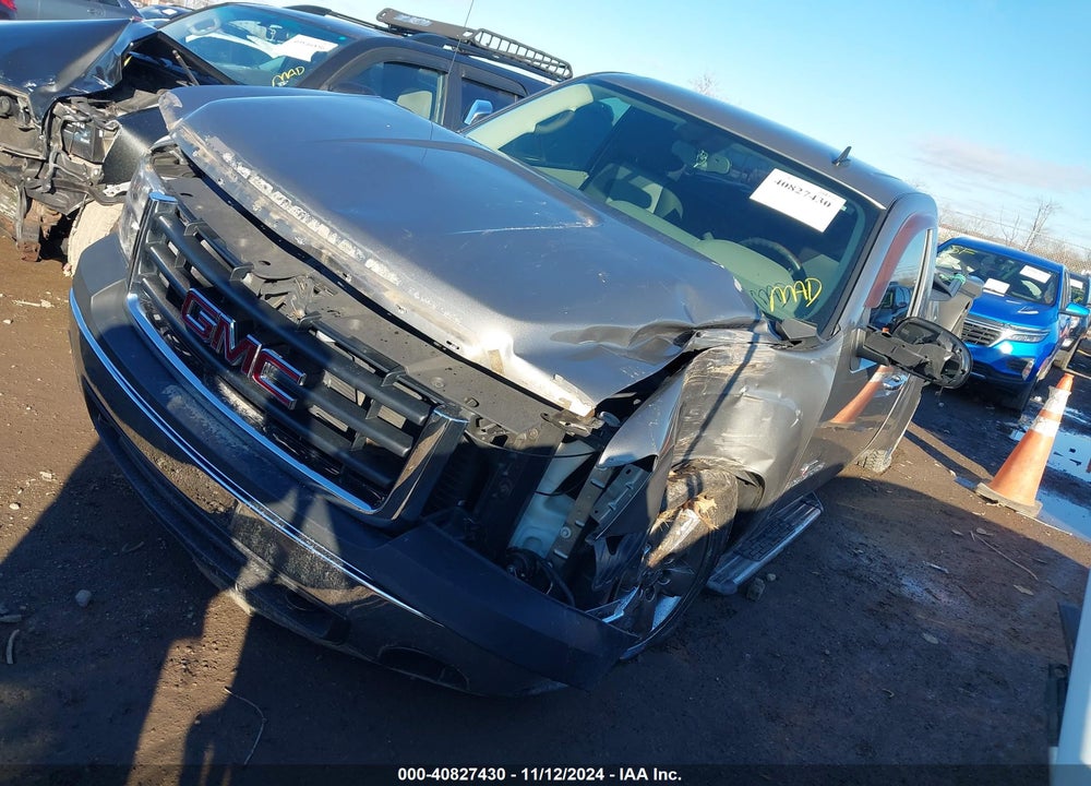 2007 GMC SIERRA 1500 WORK TRUCK VIN: 1GTEC140X7Z582028