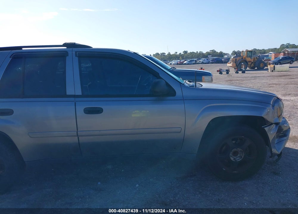 2007 CHEVROLET TRAILBLAZER LS VIN: 1GNDS13S372102963