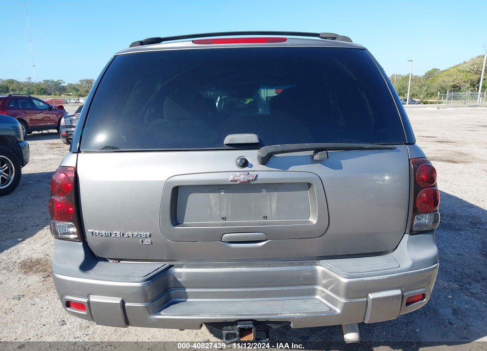 2007 CHEVROLET TRAILBLAZER LS VIN: 1GNDS13S372102963