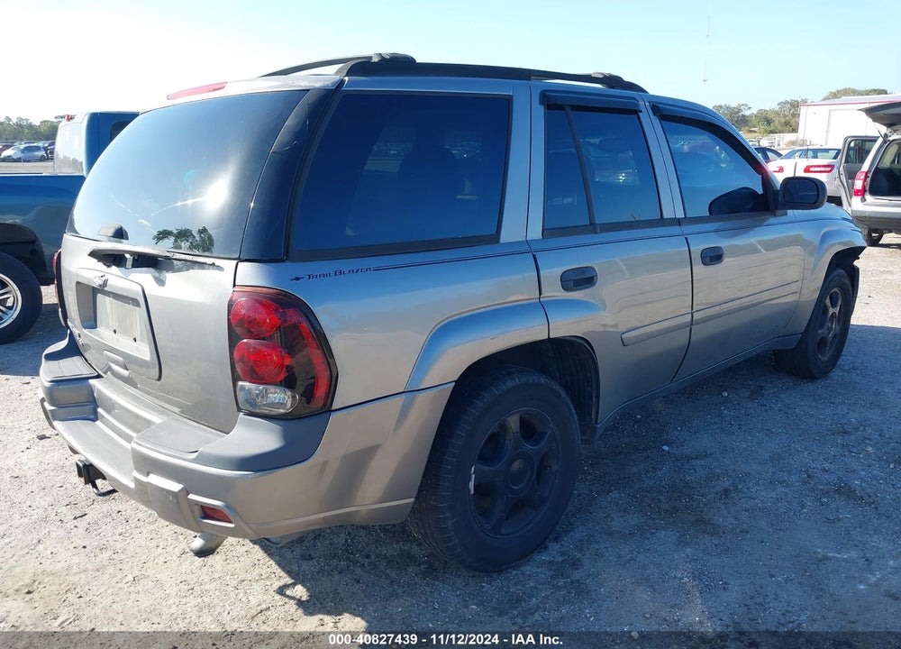 2007 CHEVROLET TRAILBLAZER LS VIN: 1GNDS13S372102963