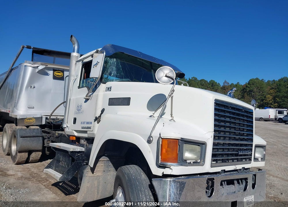 2010 MACK 600 CHU600 VIN: 1M1AN09Y0AM006759