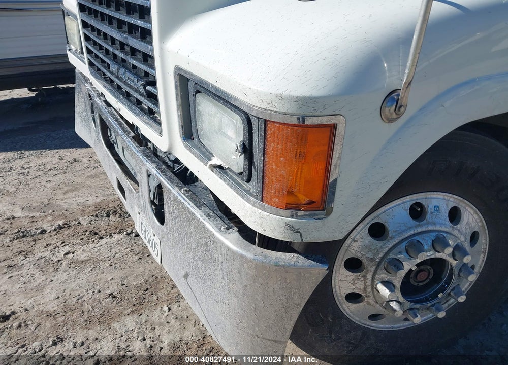 2010 MACK 600 CHU600 VIN: 1M1AN09Y0AM006759