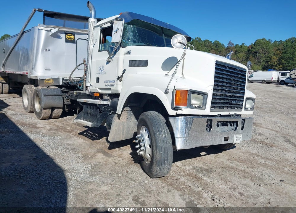 2010 MACK 600 CHU600 VIN: 1M1AN09Y0AM006759