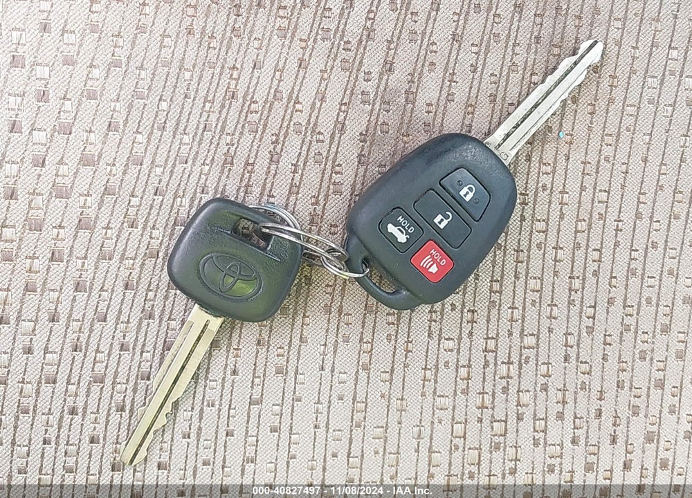 2012 TOYOTA CAMRY LE VIN: 4T1BF1FK3CU012500