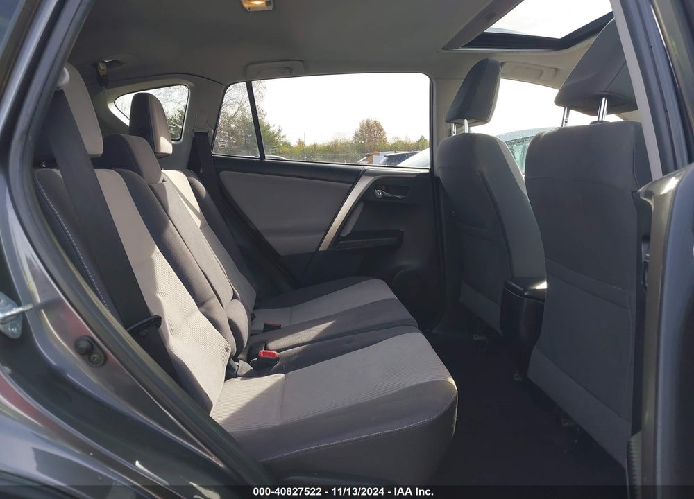 2014 TOYOTA RAV4 XLE VIN: JTMRFREV2ED085423