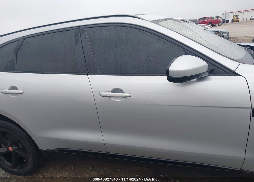 2021 JAGUAR F-PACE VIN: SADCJ2EX3MA667600