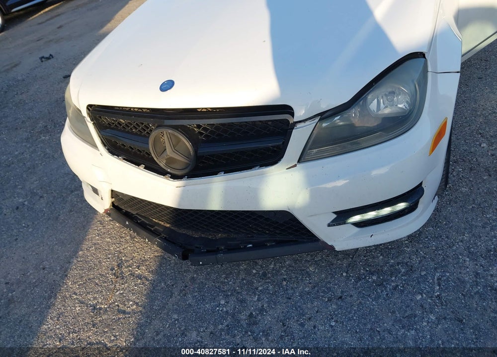 2013 MERCEDES-BENZ C 250 LUXURY/SPORT VIN: WDDGF4HB9DR264173