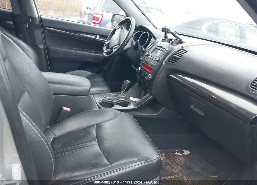 2011 KIA SORENTO EX VIN: 5XYKUCA10BG091192